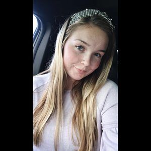 Meet your Posher, Bailey